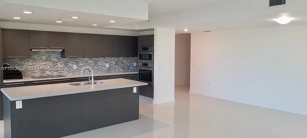 7751 NW 107th Ave # 504, Doral FL 33178 — 2