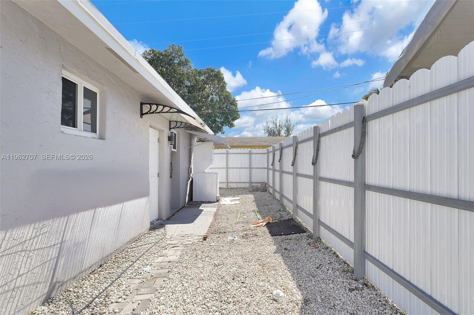 3280 NW 213th Ter, Miami Gardens FL 33056 — 18