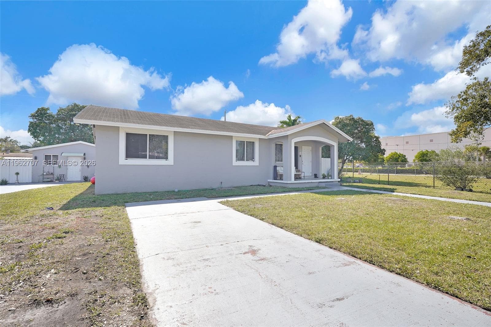 3280 NW 213th Ter, Miami Gardens FL 33056 — 4