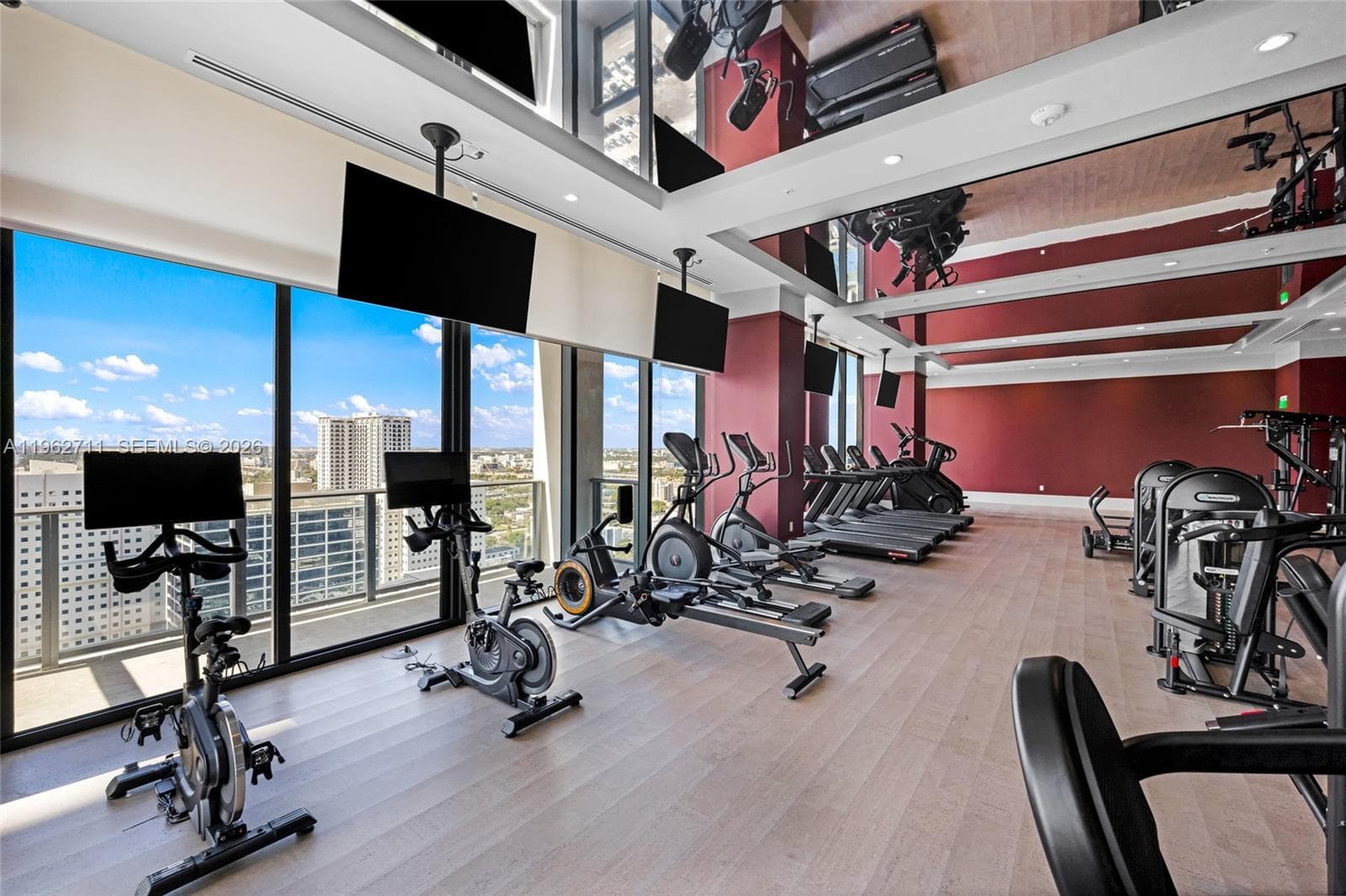 11 NE 6th St # 1208, Miami FL 33132 — 41