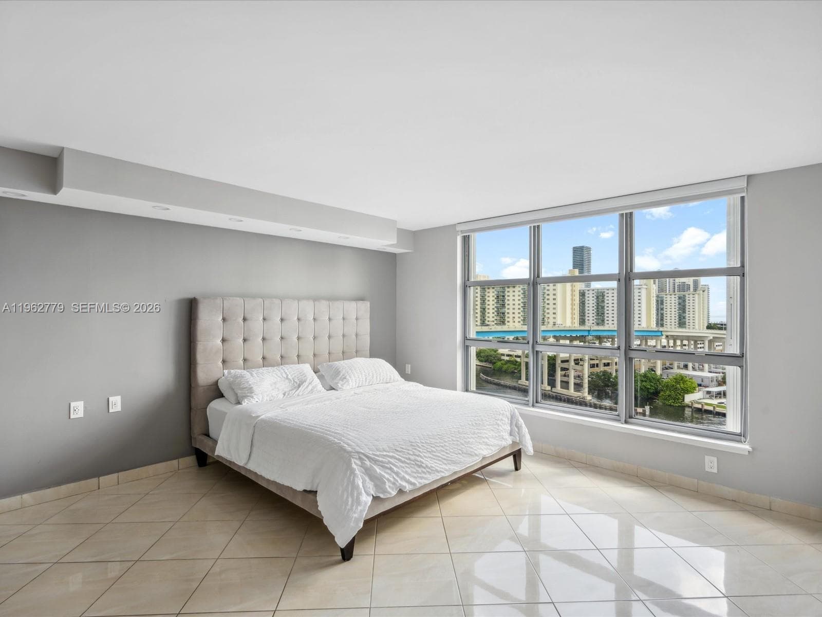 19195 NE 36th Ct # 1010, Aventura FL 33180 — 18