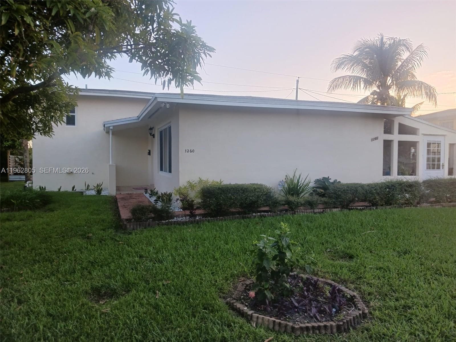 1260 NE 200th Ter, Miami FL 33179 — 3