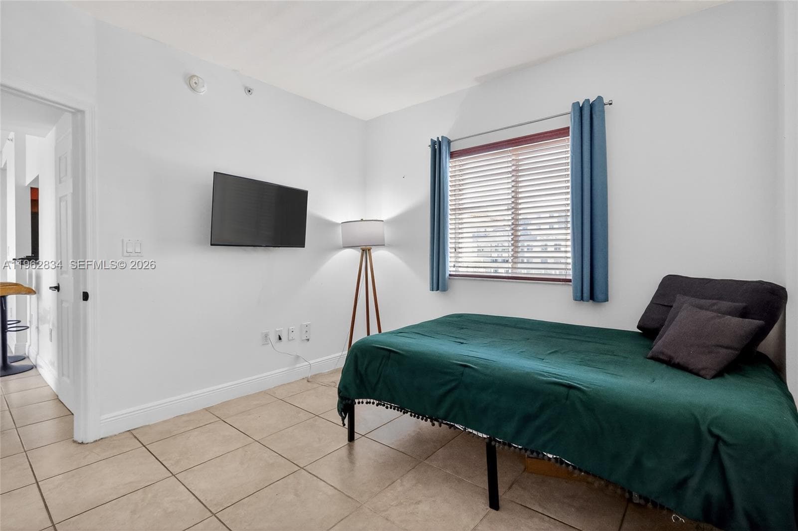 134 SW 7th Ave # 404, Miami FL 33130 — 16