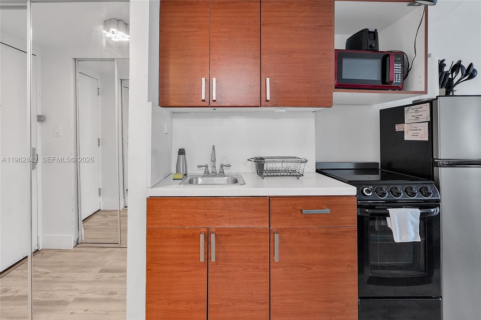 19201 Collins Ave # 439, Sunny Isles Beach FL 33160 — 20