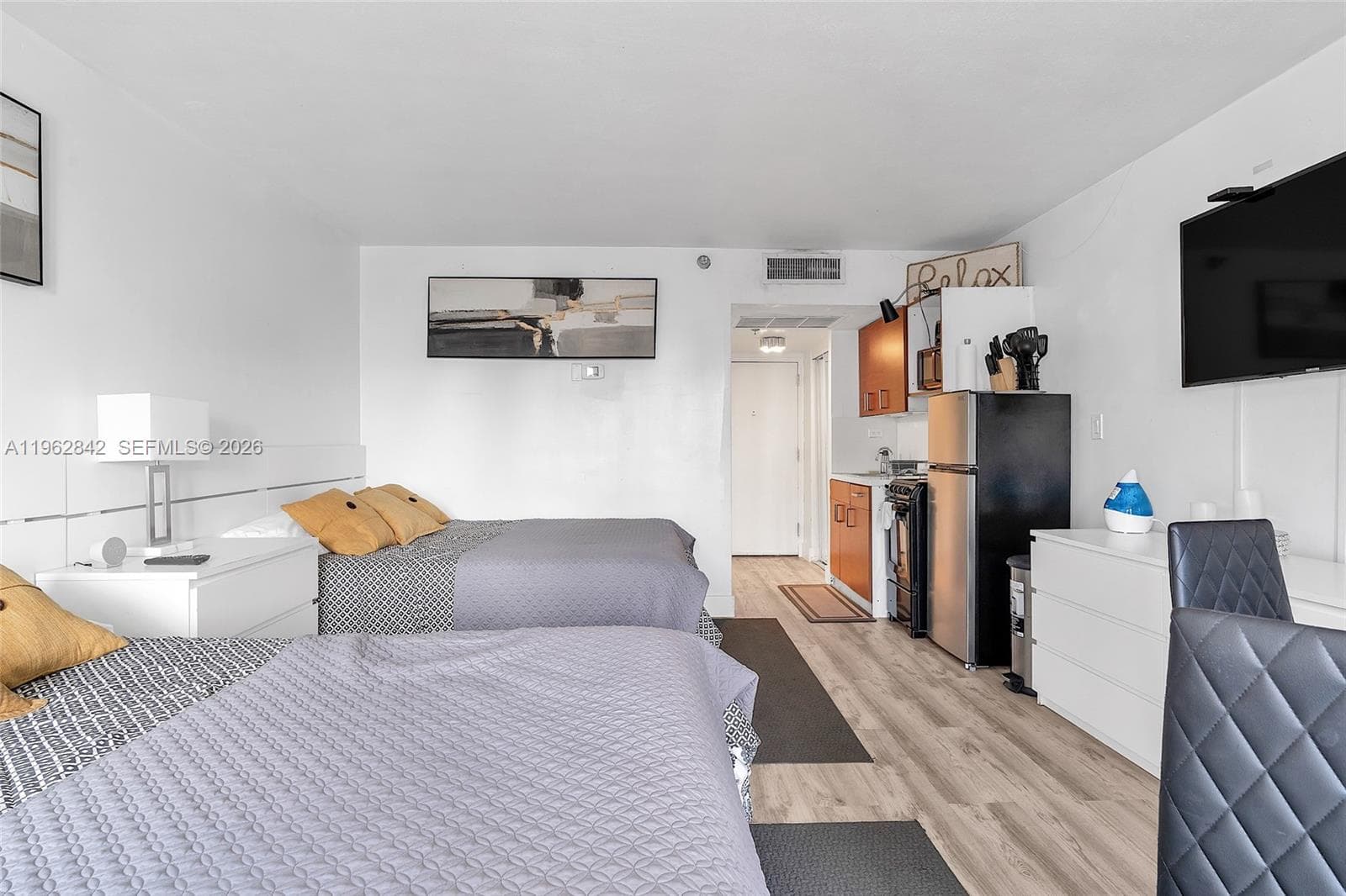 19201 Collins Ave # 439, Sunny Isles Beach FL 33160 — 30