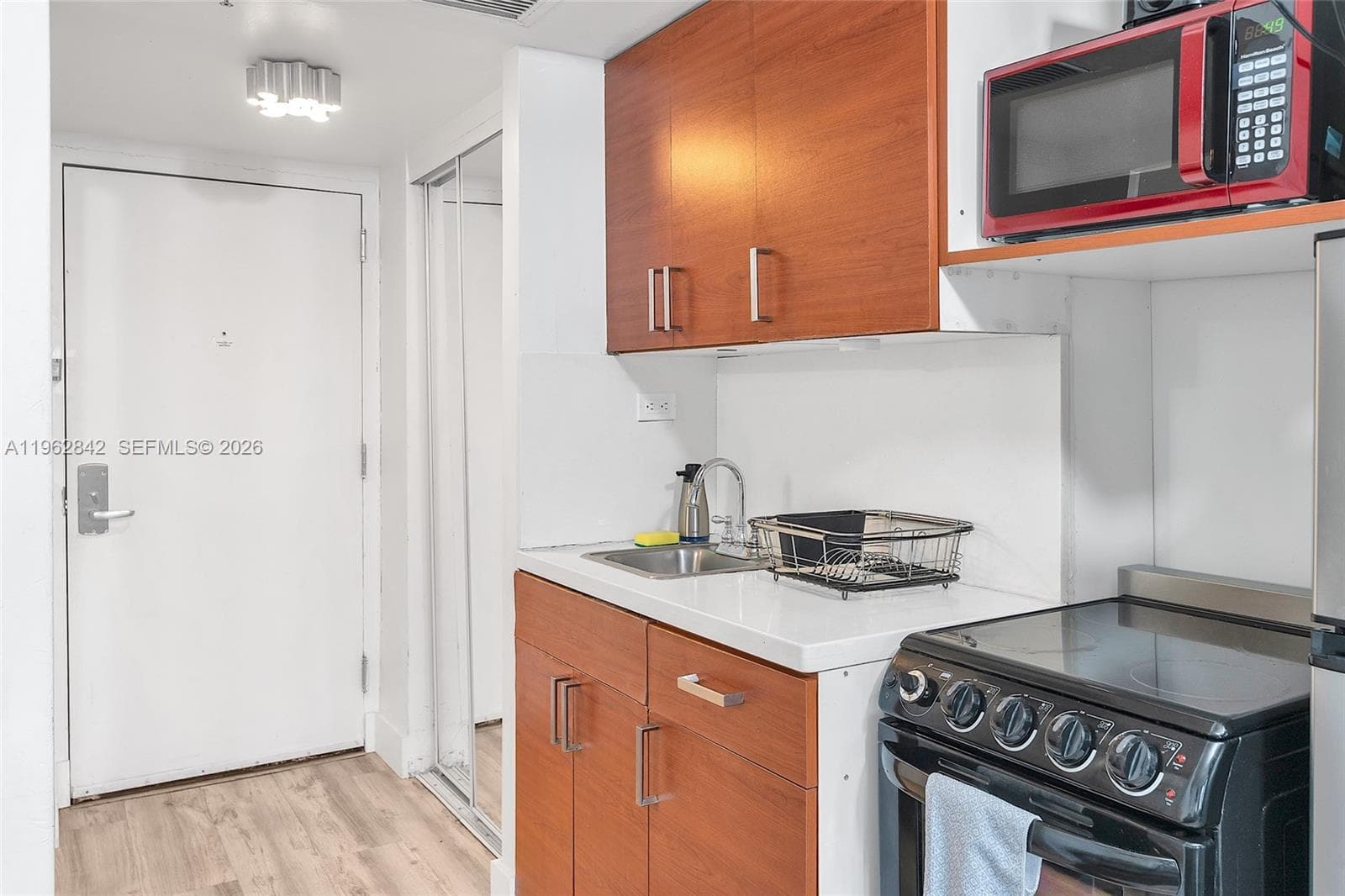 19201 Collins Ave # 439, Sunny Isles Beach FL 33160 — 21
