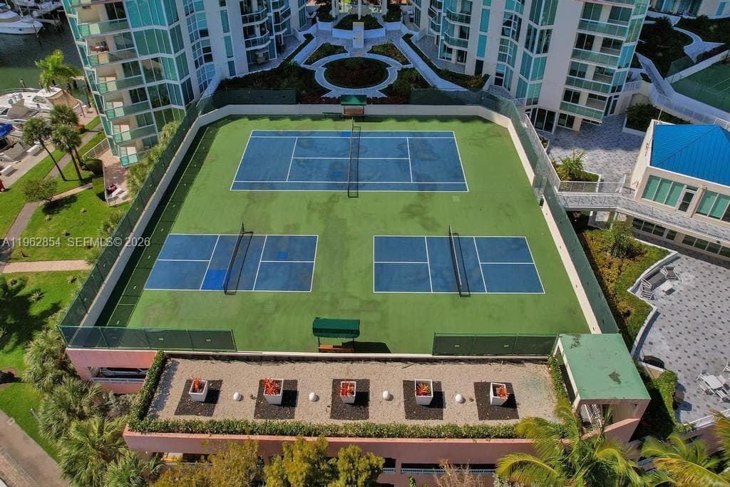 3370 Hidden Bay Dr # 1501, Aventura FL 33180 — 46