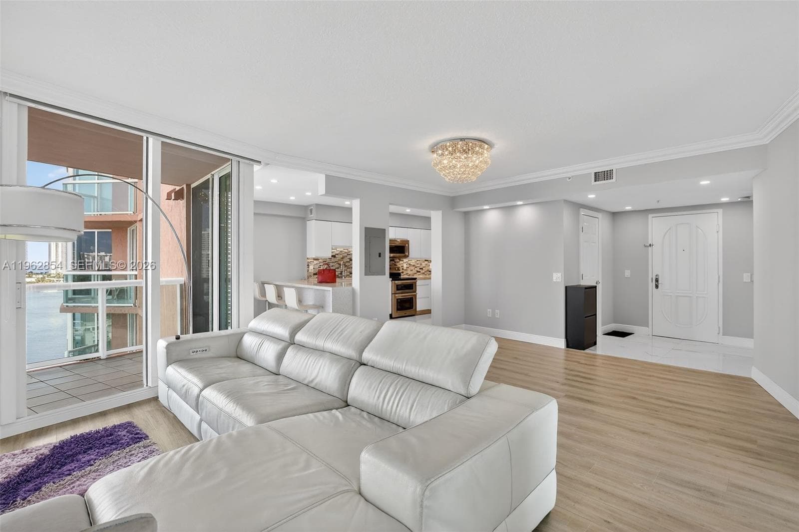 3370 Hidden Bay Dr # 1501, Aventura FL 33180 — 13