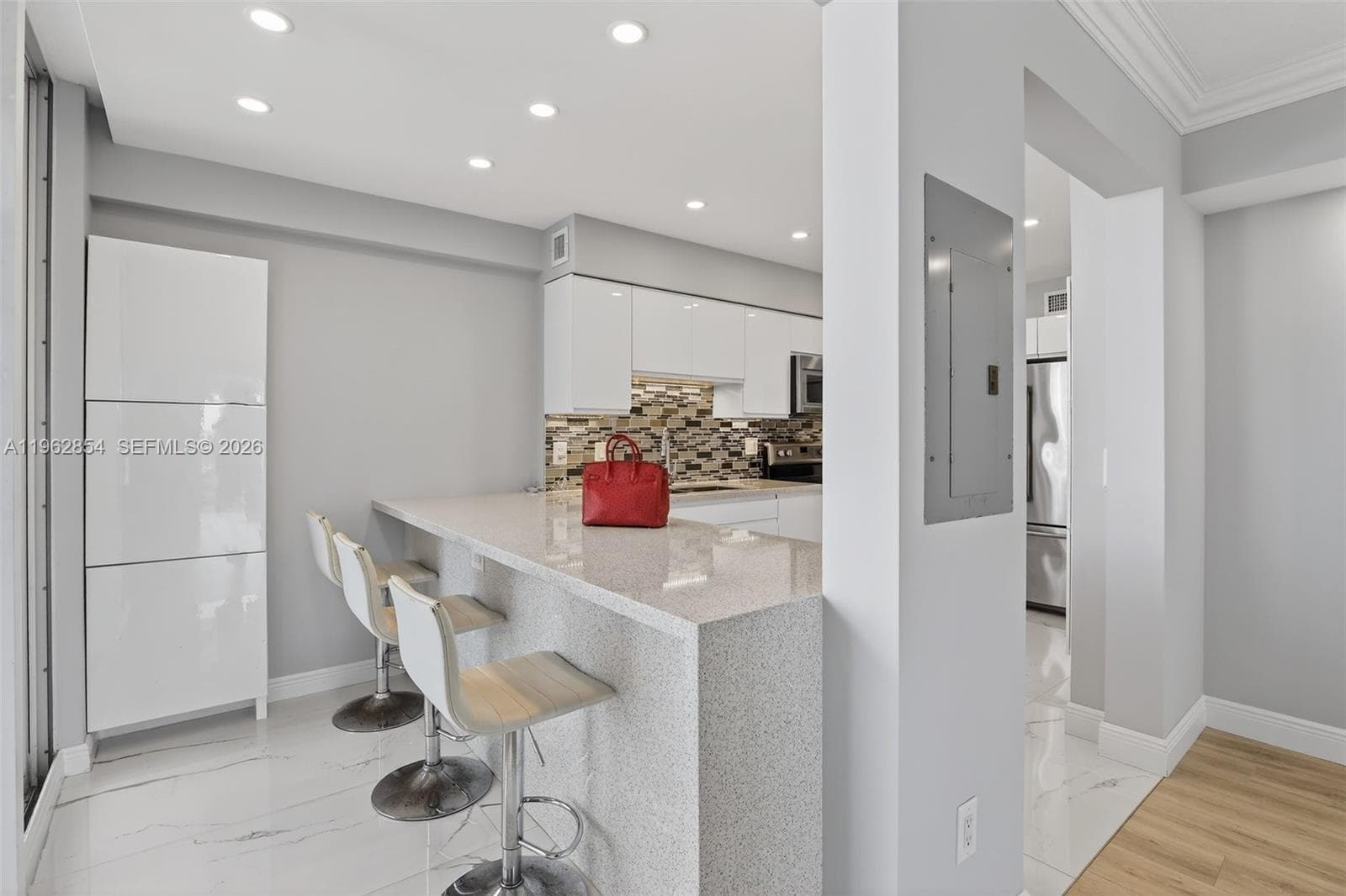3370 Hidden Bay Dr # 1501, Aventura FL 33180 — 7