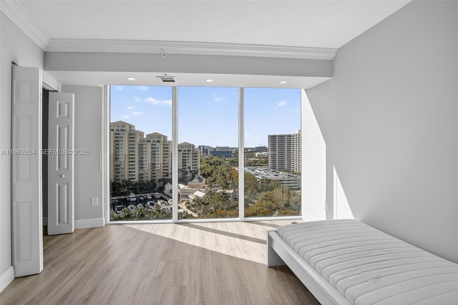 3370 Hidden Bay Dr # 1501, Aventura FL 33180 — 34