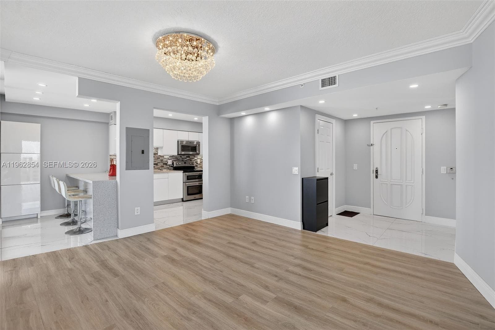 3370 Hidden Bay Dr # 1501, Aventura FL 33180 — 14