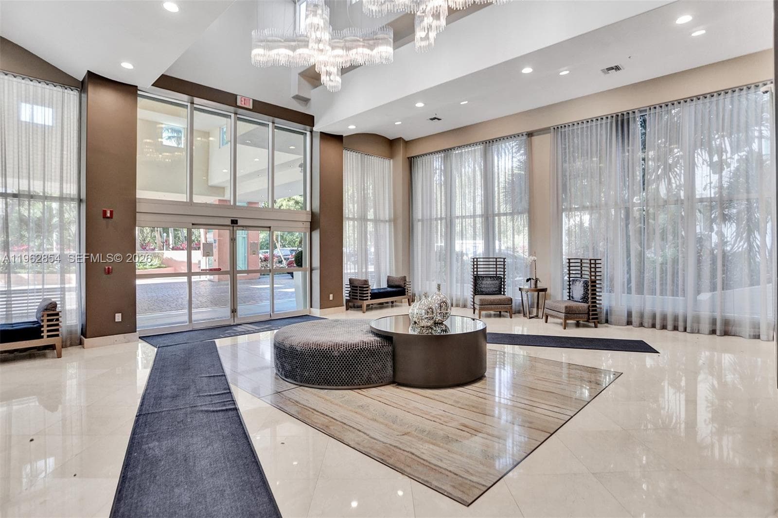 3370 Hidden Bay Dr # 1501, Aventura FL 33180 — 50