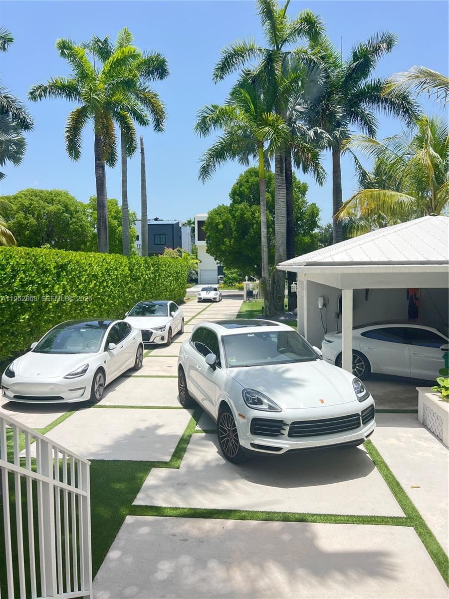 745 NE 77th St, Miami FL 33138 — 3