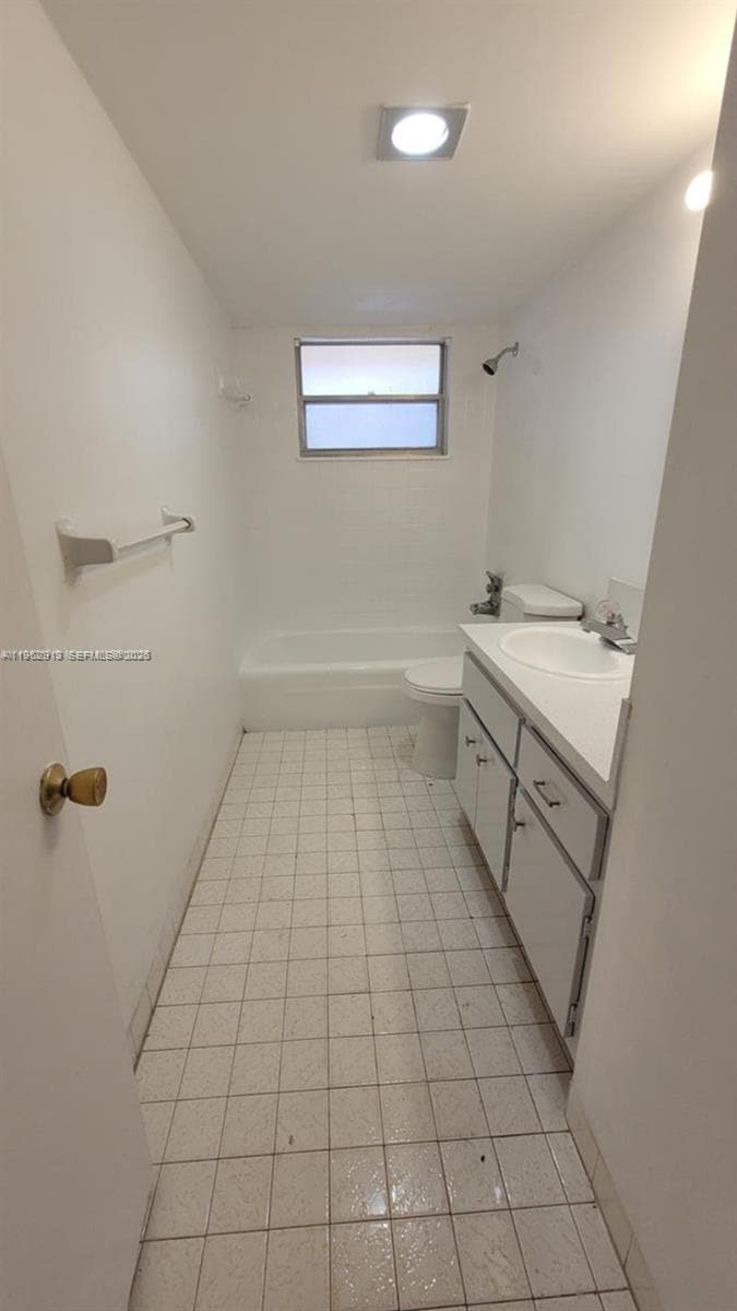 445 NE 195th St # 127, Miami FL 33179 — 10