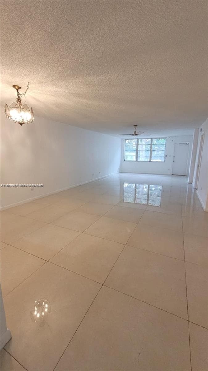 445 NE 195th St # 127, Miami FL 33179 — 14