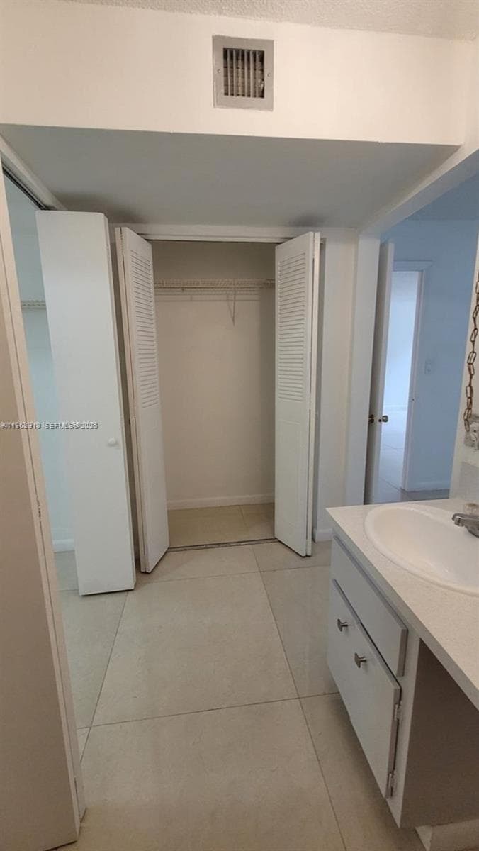 445 NE 195th St # 127, Miami FL 33179 — 15