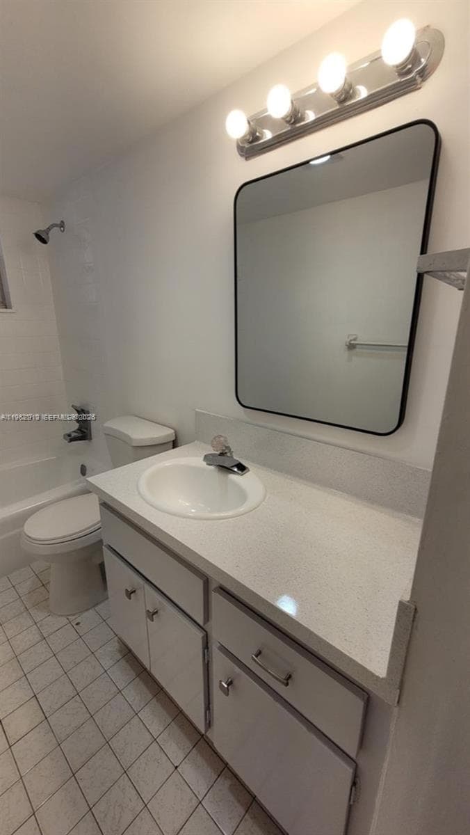 445 NE 195th St # 127, Miami FL 33179 — 11
