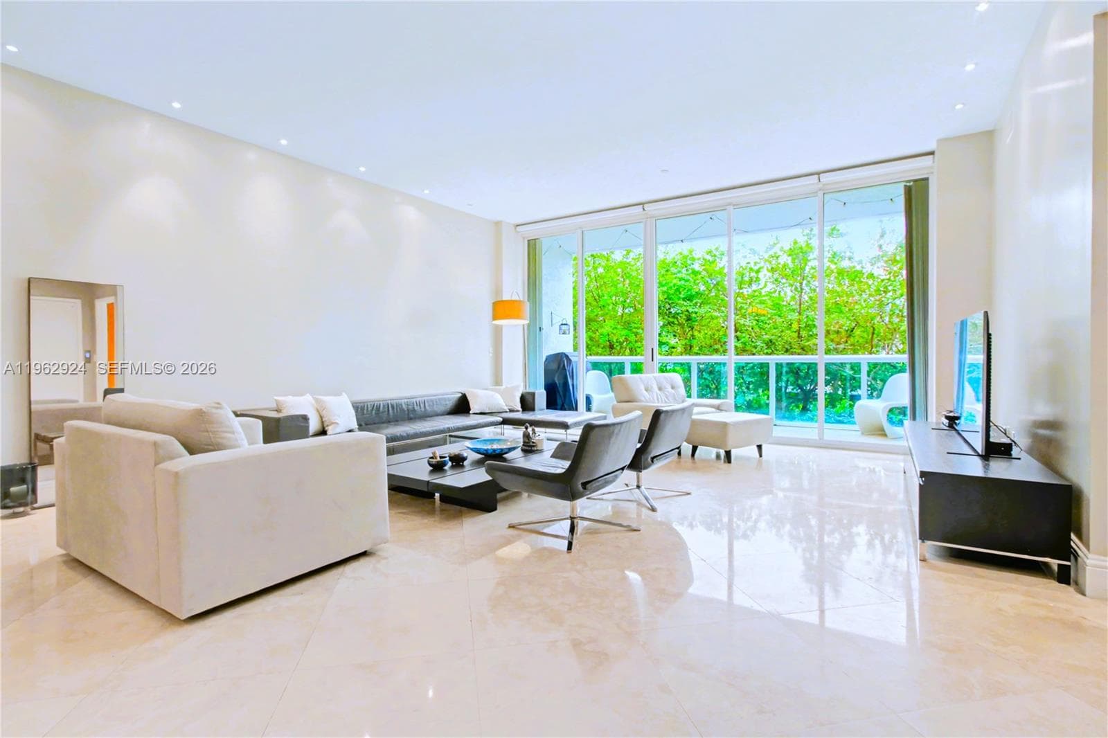 16500 Collins Ave # 9, Sunny Isles Beach FL 33160 — 2