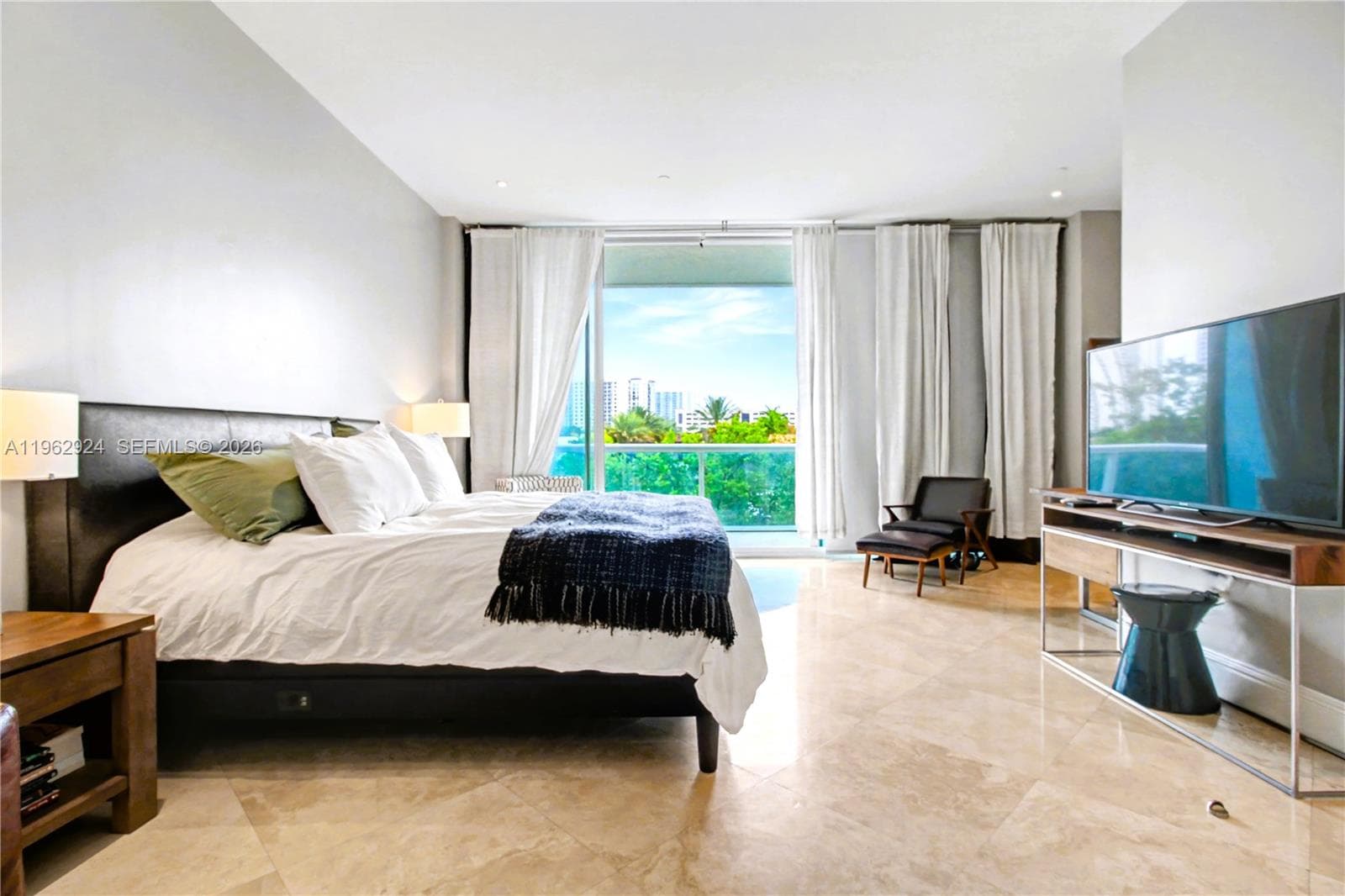 16500 Collins Ave # 9, Sunny Isles Beach FL 33160 — 11