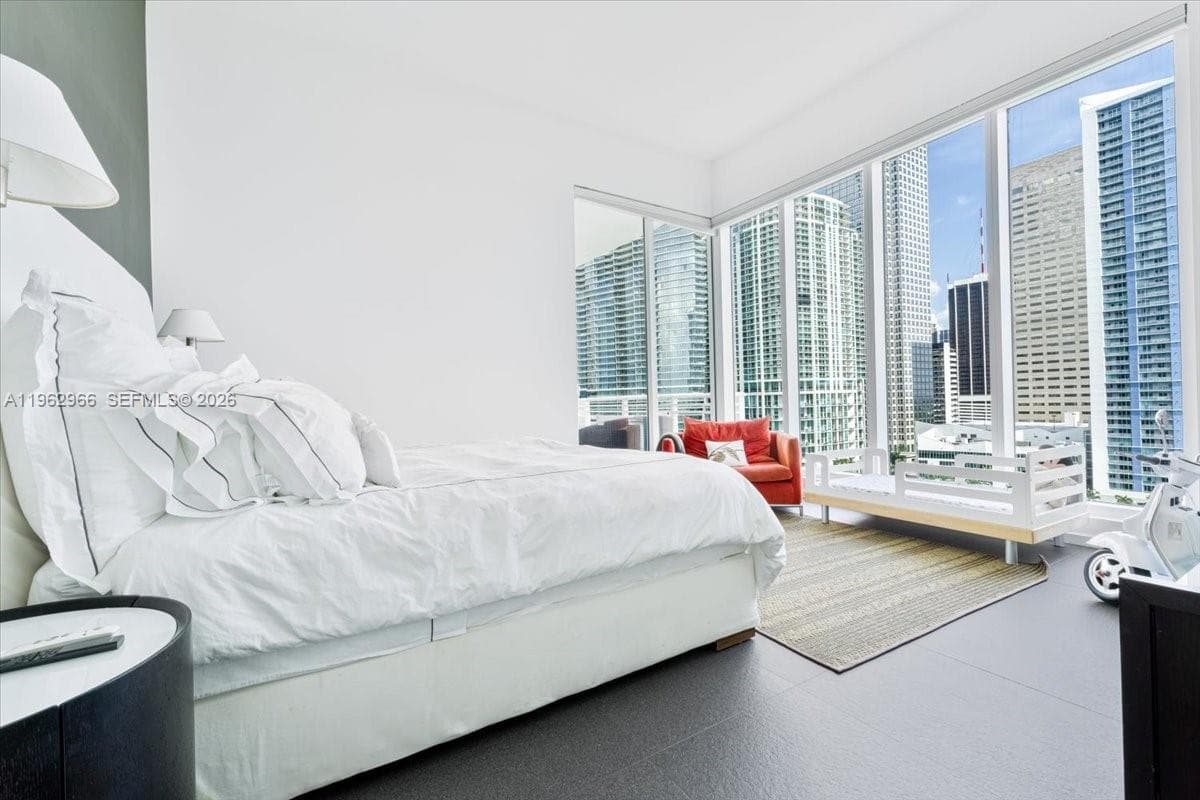 900 Brickell Key Blvd # 1101, Miami FL 33131 — 24