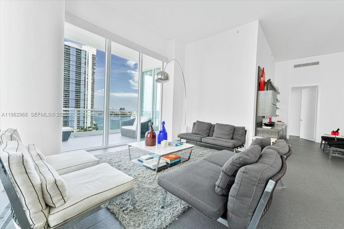 900 Brickell Key Blvd # 1101, Miami FL 33131 — 14