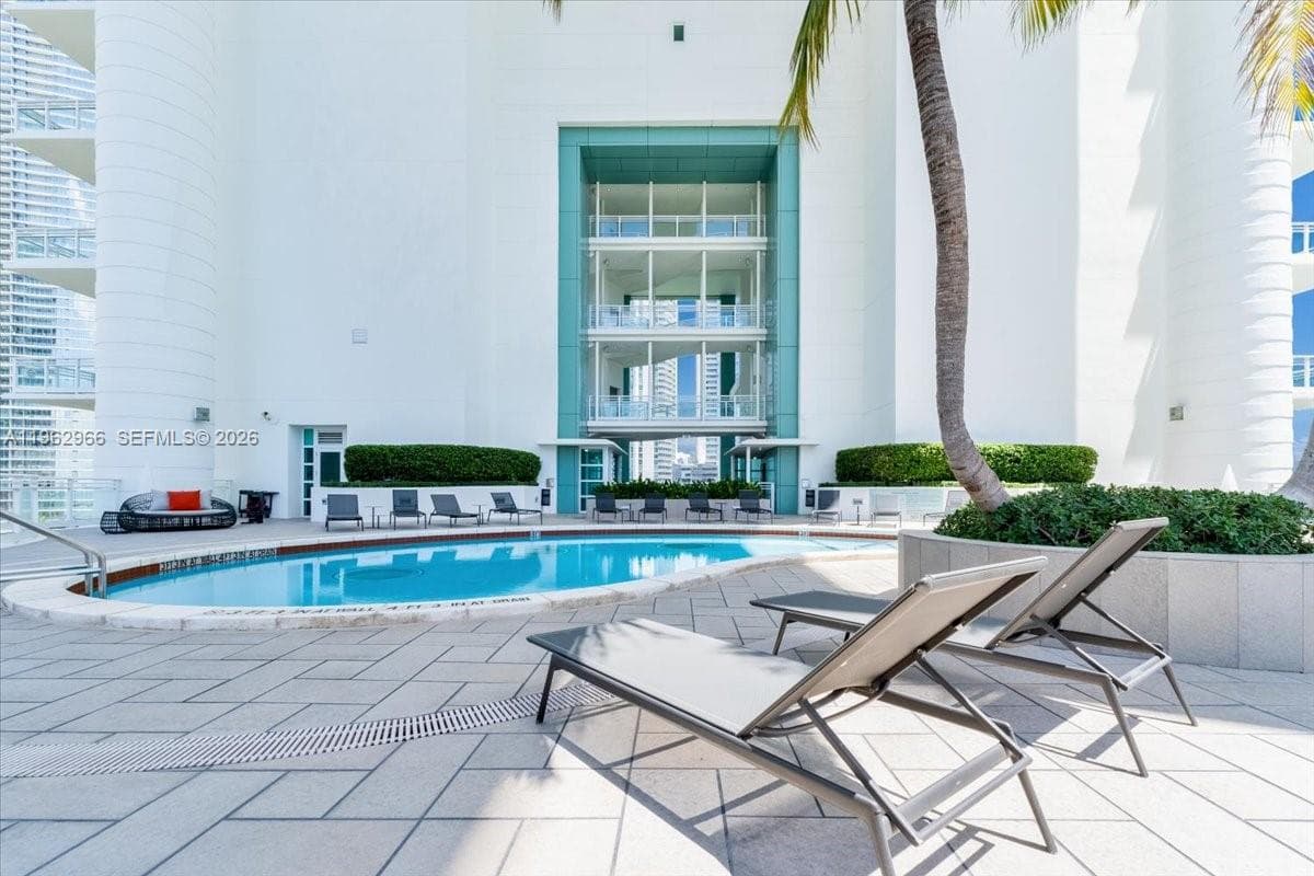 900 Brickell Key Blvd # 1101, Miami FL 33131 — 37