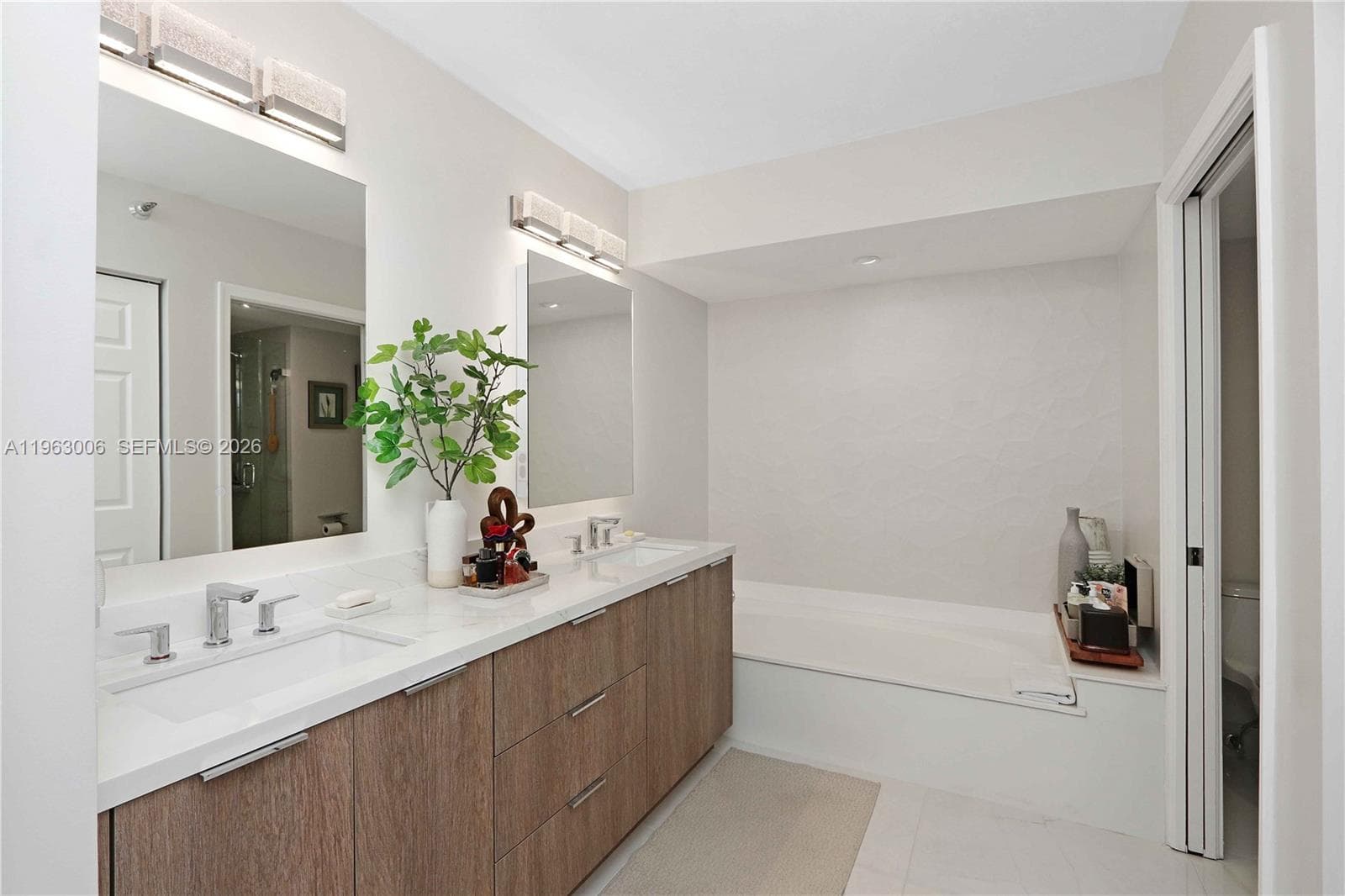 Mystic Pointe Tower 500 C, Aventura, FL — 10