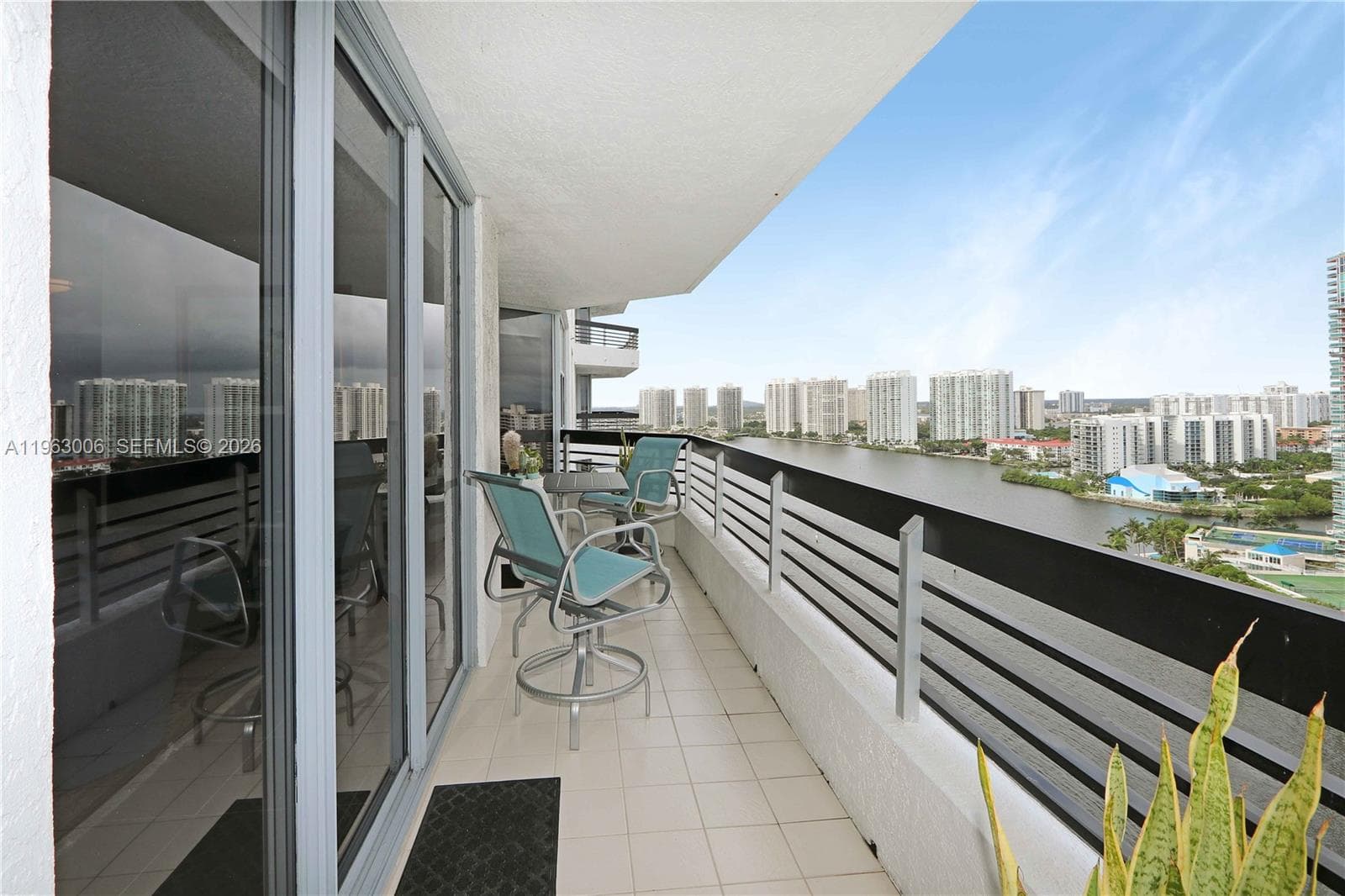 Mystic Pointe Tower 500 C, Aventura, FL — 11