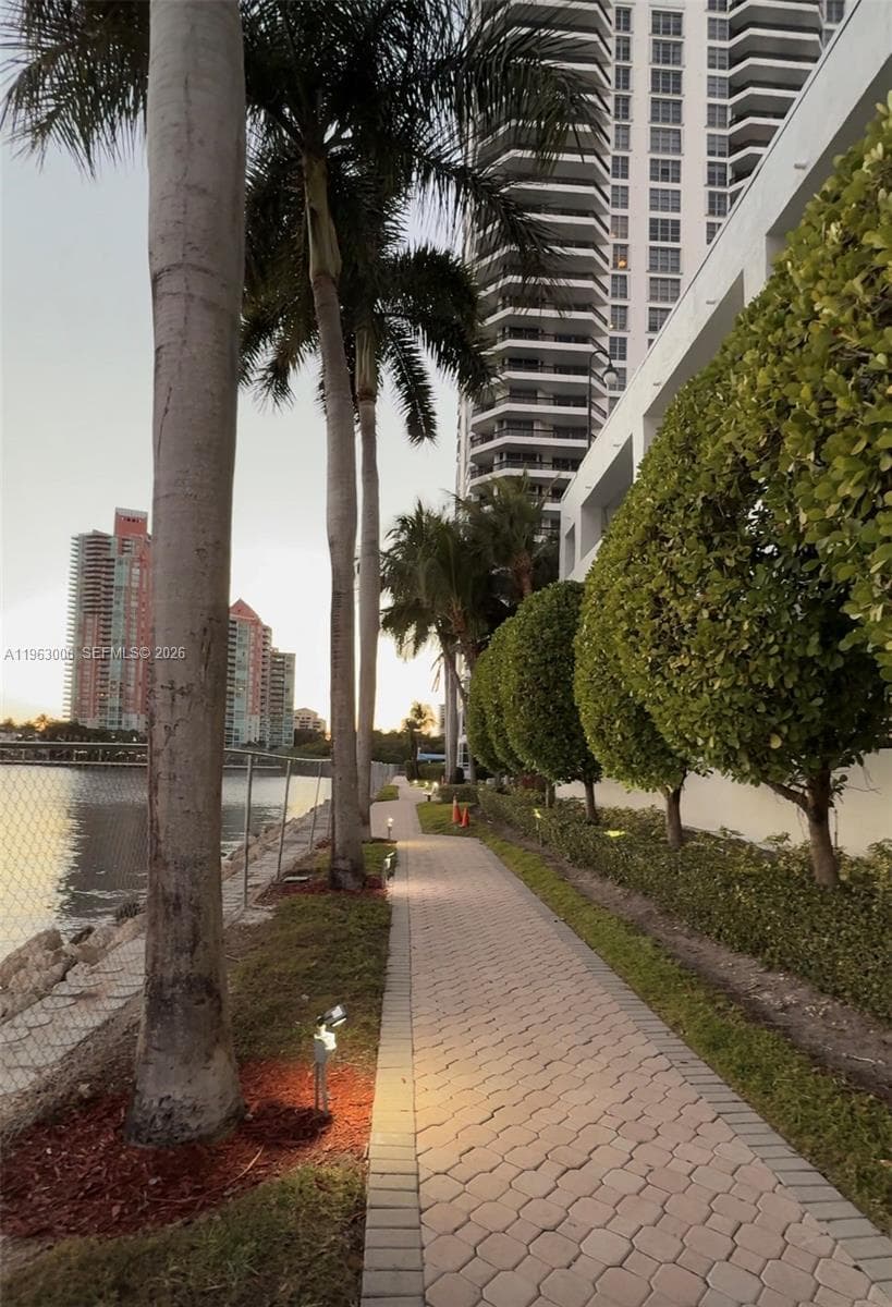Mystic Pointe Tower 500 C, Aventura, FL — 21