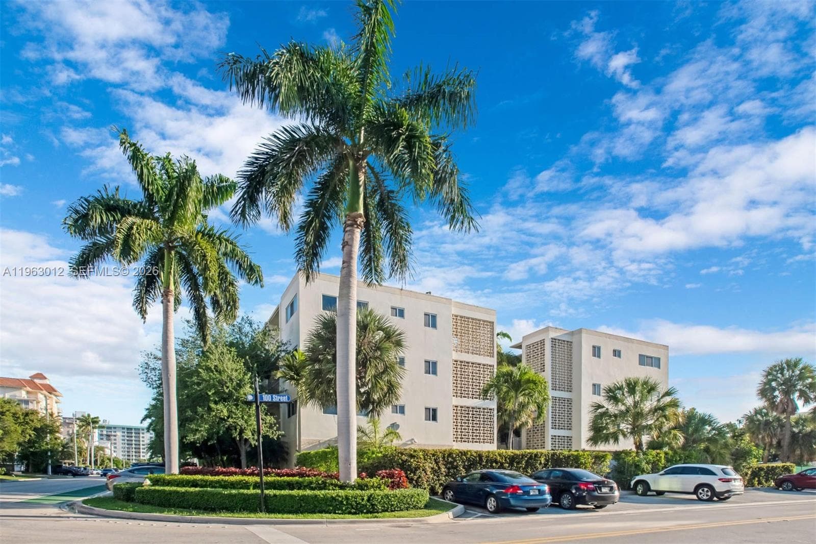 10001 W Bay Harbor Dr # 208, Bay Harbor Islands FL 33154 — 1