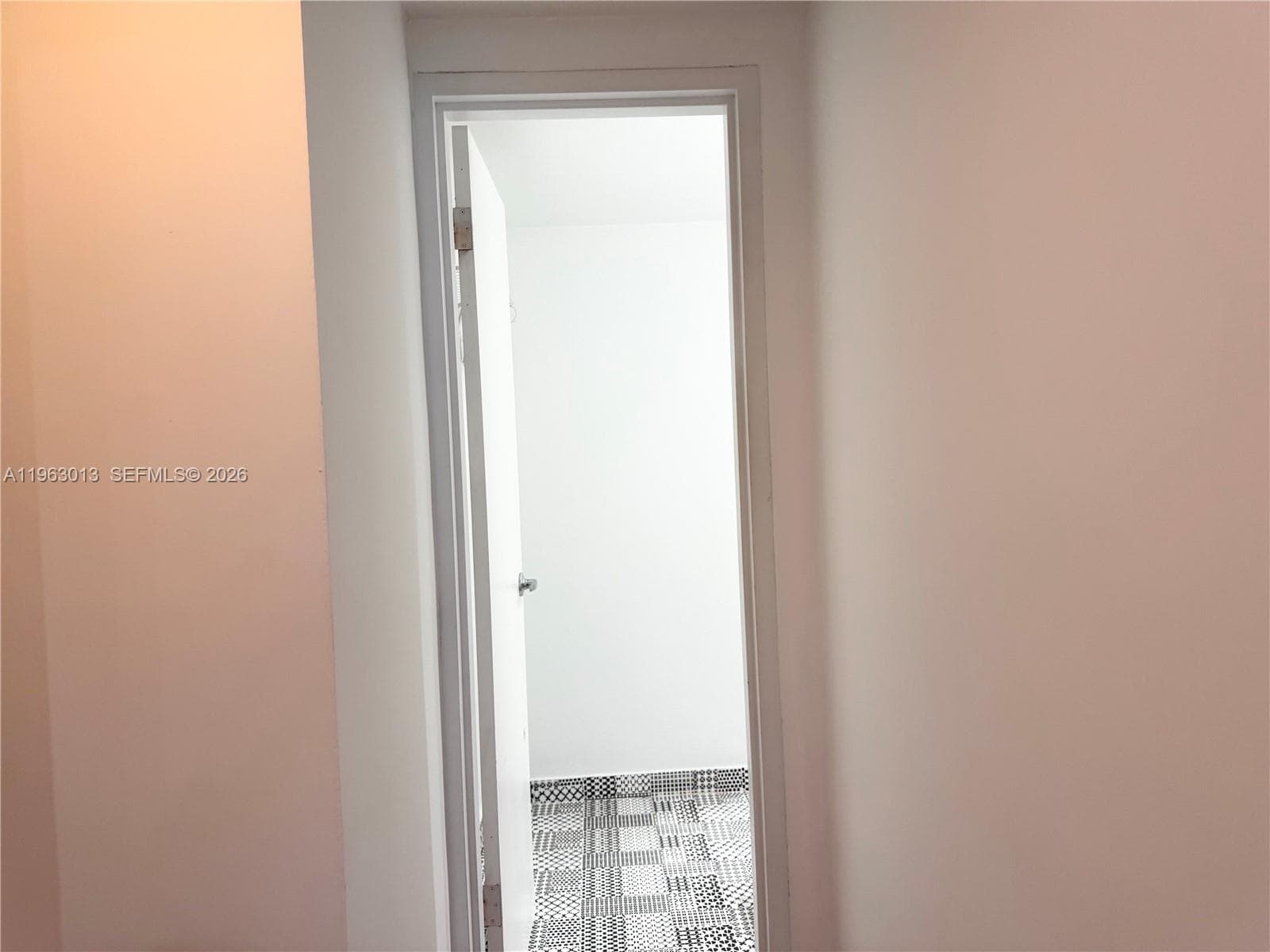 1200 West Ave # 1418, Miami Beach FL 33139 — 23