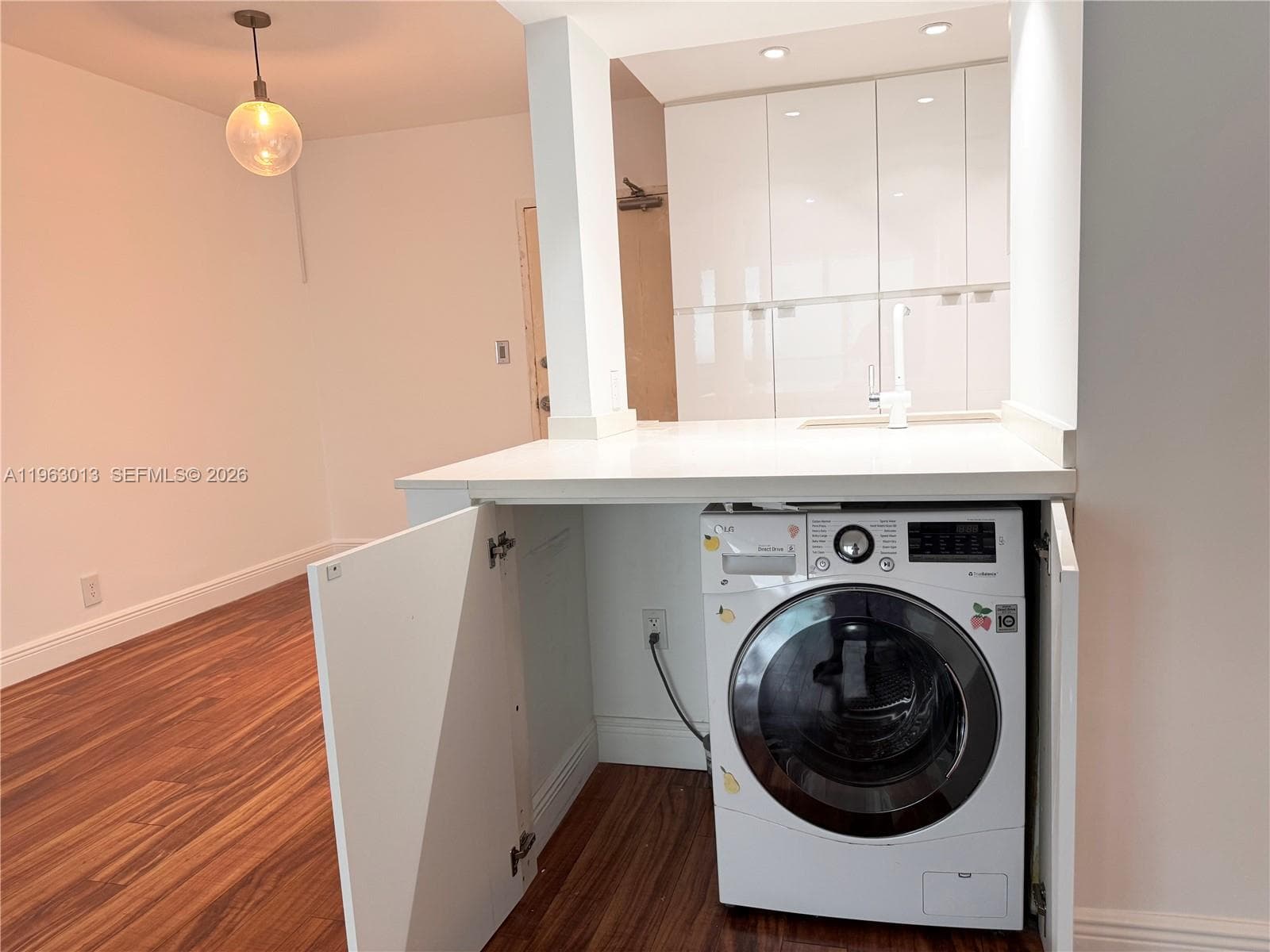 1200 West Ave # 1418, Miami Beach FL 33139 — 12