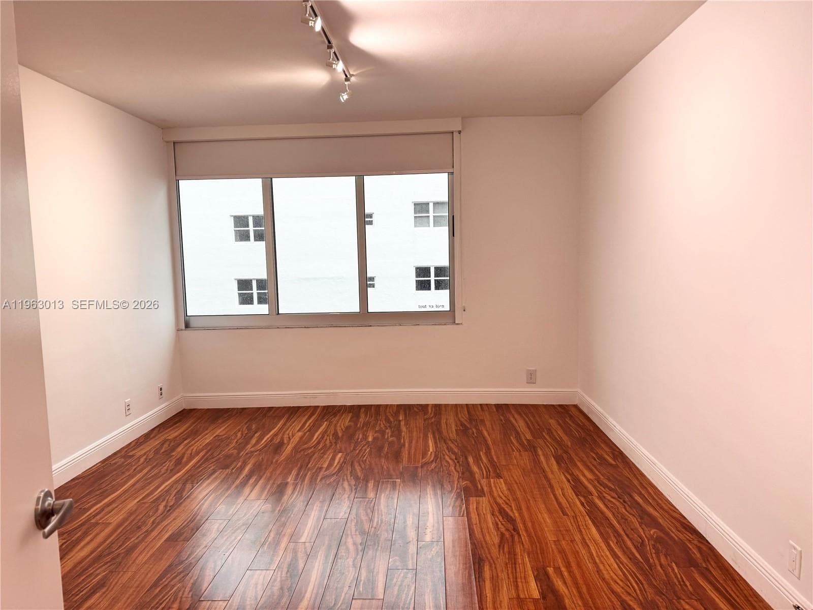 1200 West Ave # 1418, Miami Beach FL 33139 — 15