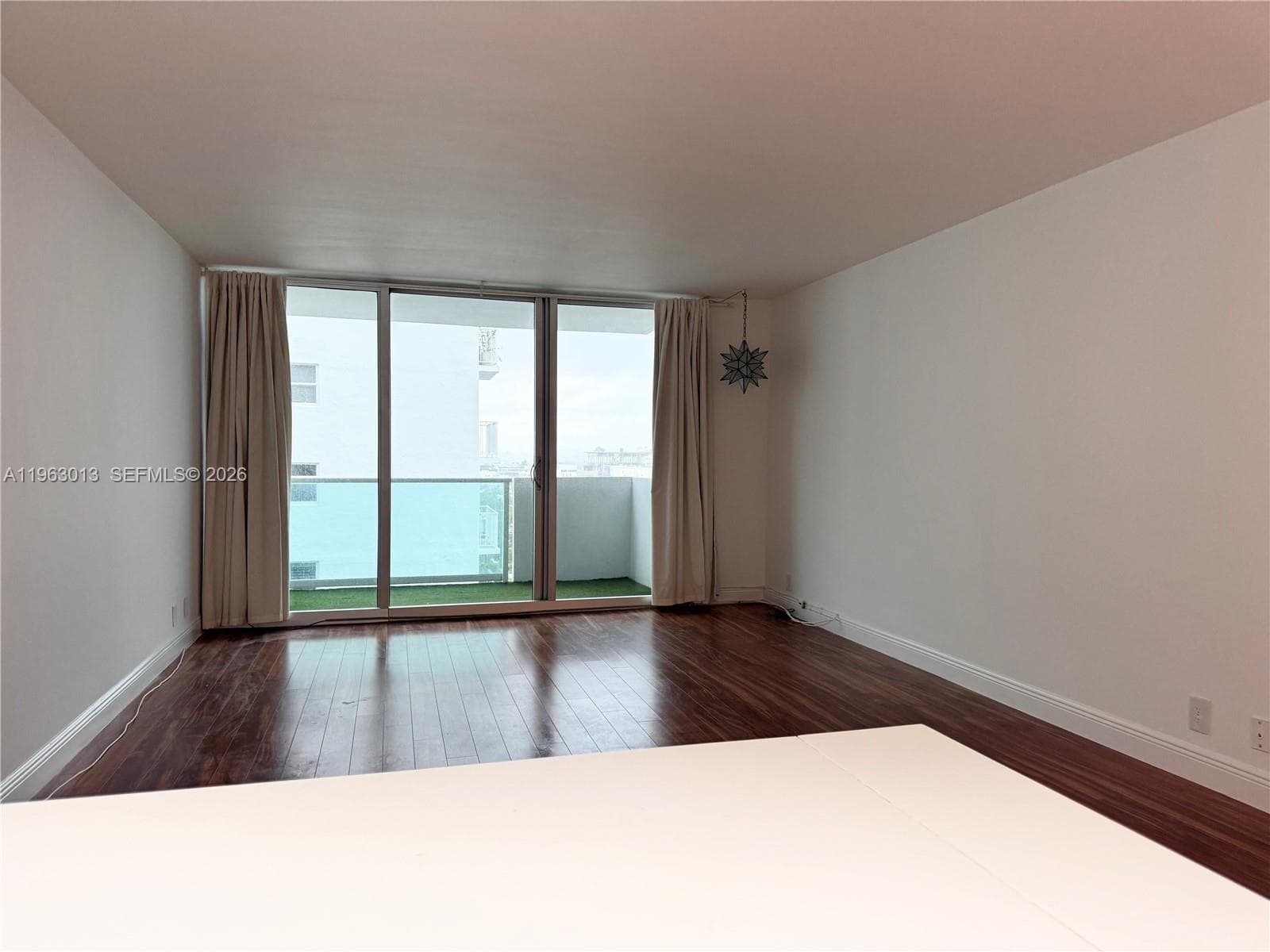 1200 West Ave # 1418, Miami Beach FL 33139 — 11