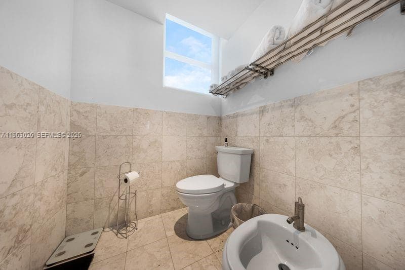 1331 Brickell Bay Dr # 1602, Miami FL 33131 — 23