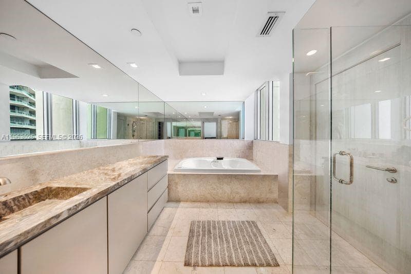 1331 Brickell Bay Dr # 1602, Miami FL 33131 — 24