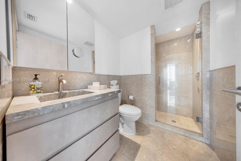 1331 Brickell Bay Dr # 1602, Miami FL 33131 — 30