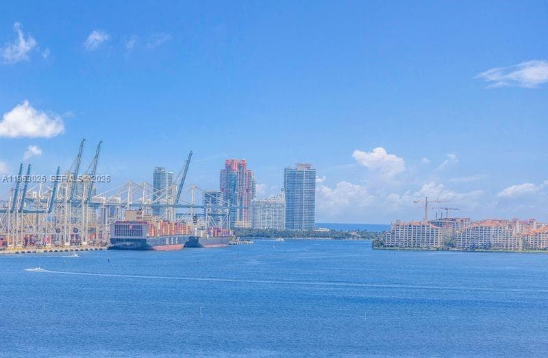 1331 Brickell Bay Dr # 1602, Miami FL 33131 — 34