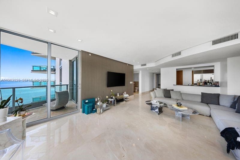 1331 Brickell Bay Dr # 1602, Miami FL 33131 — 10