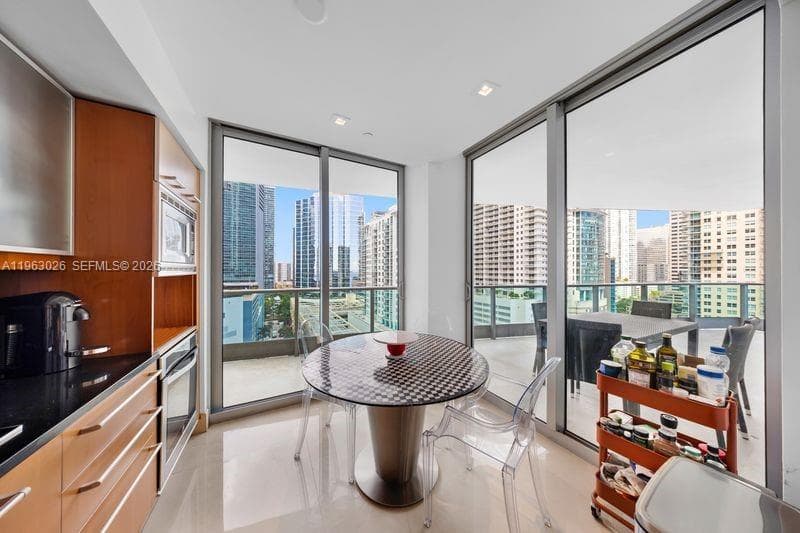 1331 Brickell Bay Dr # 1602, Miami FL 33131 — 19