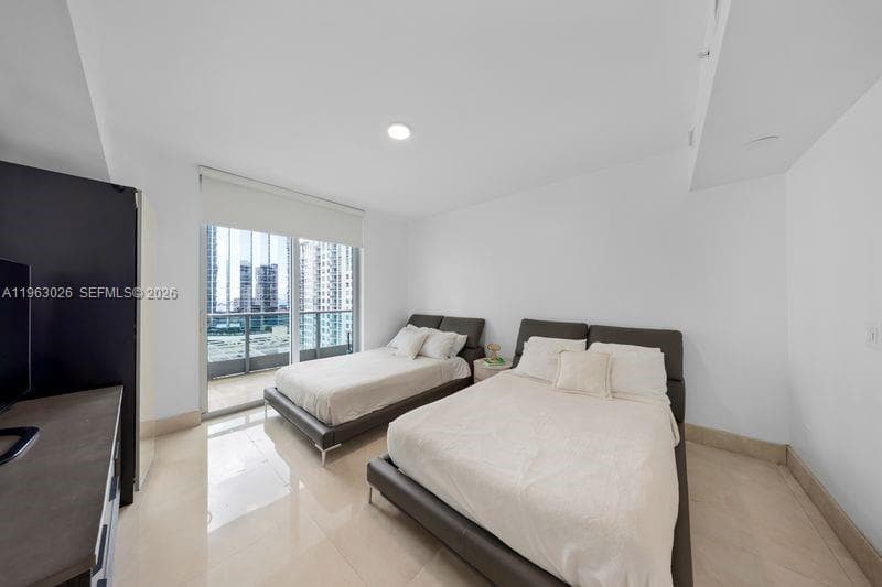 1331 Brickell Bay Dr # 1602, Miami FL 33131 — 21