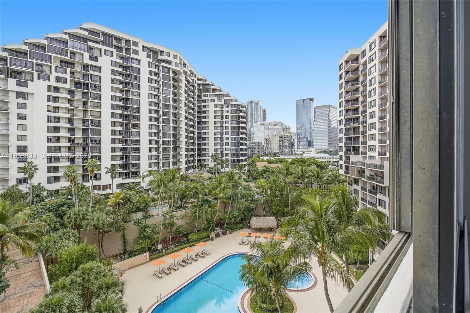 540 Brickell Key Dr # 823, Miami FL 33131 — 2