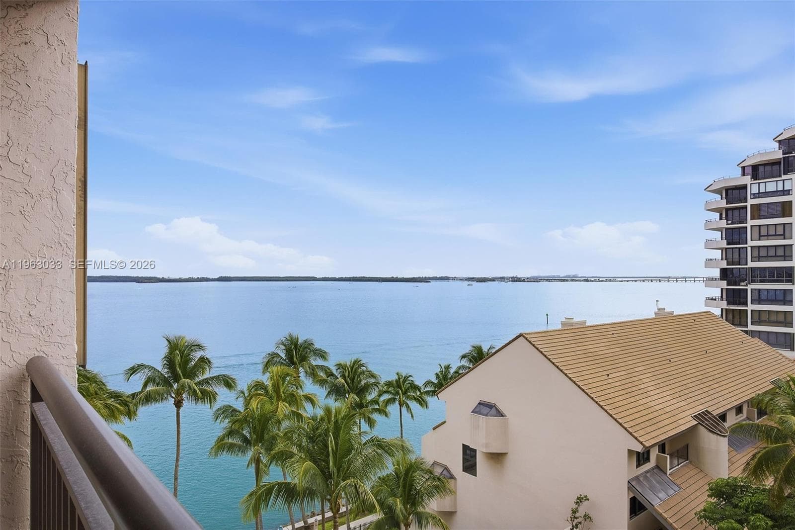 540 Brickell Key Dr # 823, Miami FL 33131 — 1