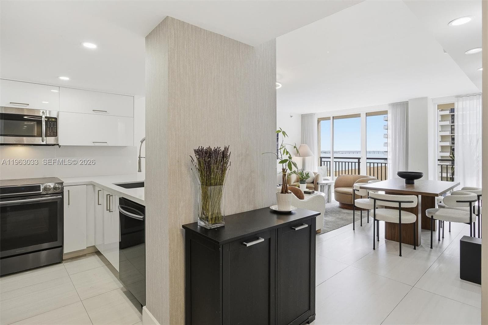 540 Brickell Key Dr # 823, Miami FL 33131 — 10