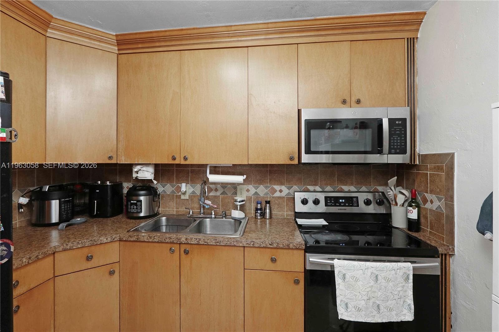 1275 W 35th St # 45B, Hialeah FL 33012 — 6