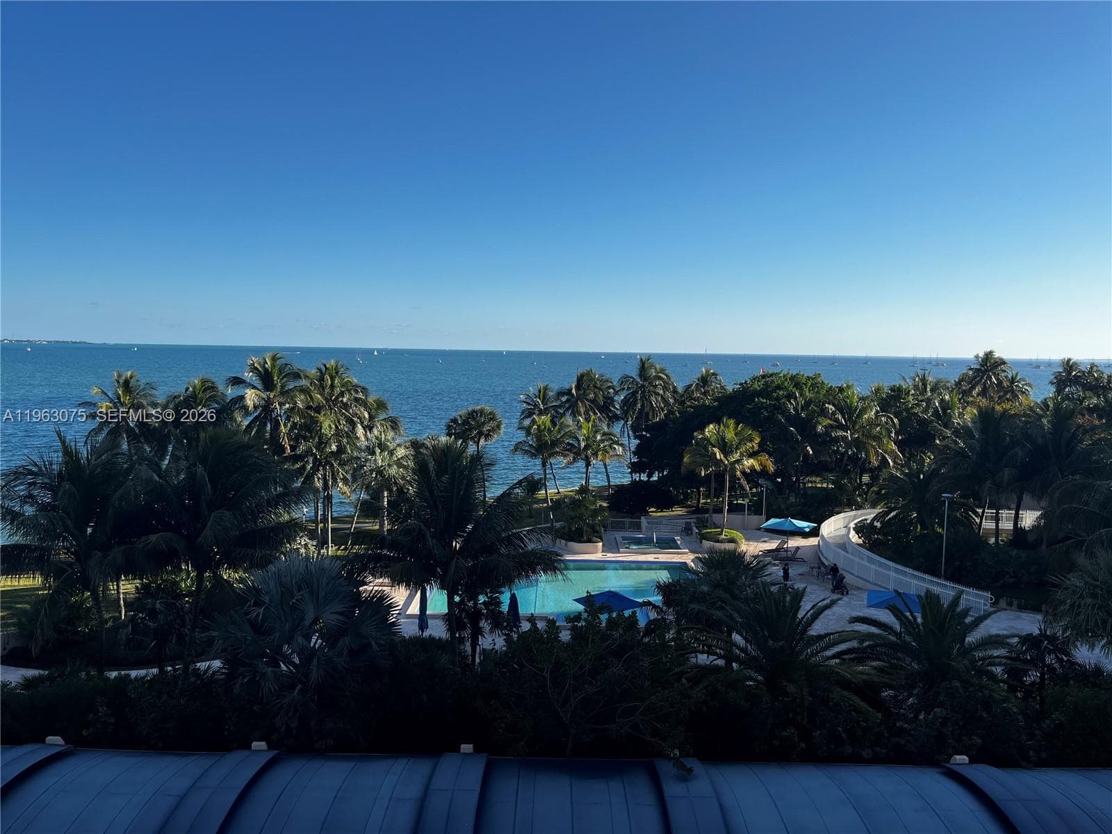 3 Grove Isle Dr # C502, Miami FL 33133 — 33