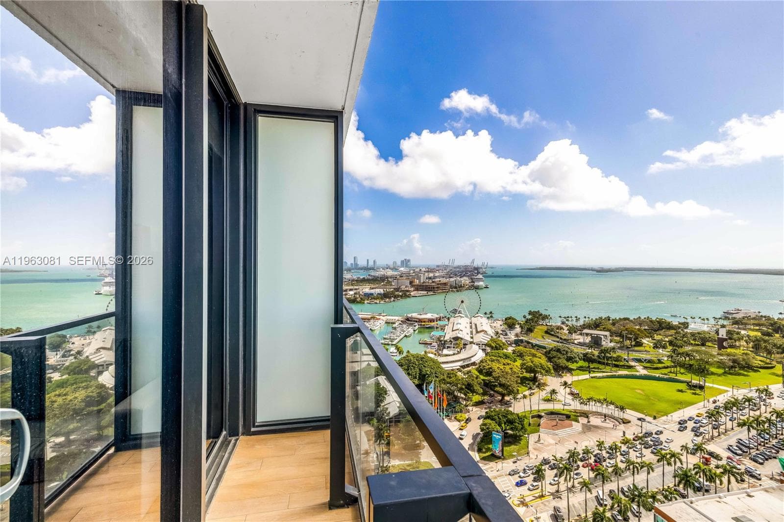 398 NE 5th St # 2116, Miami FL 33132 — 11