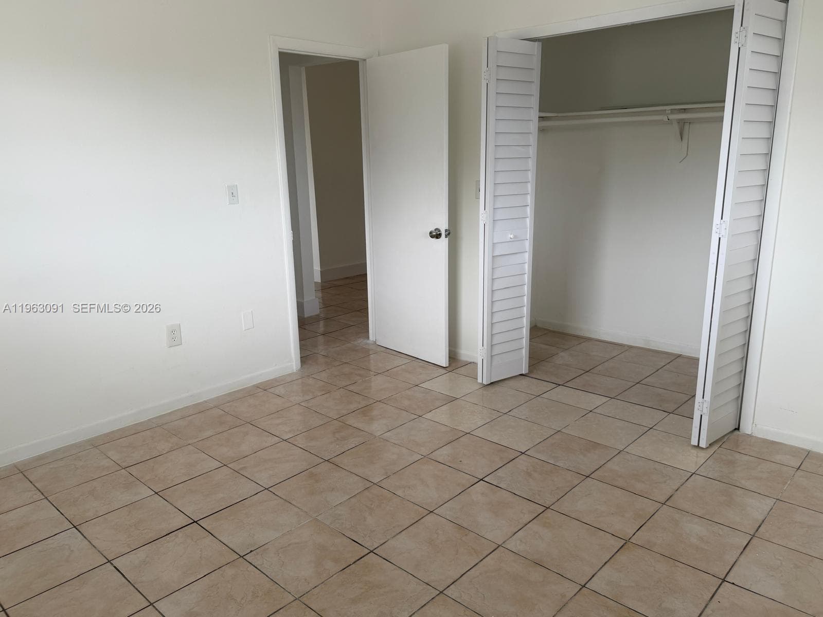 Suburban Villas, Miami, FL — 14