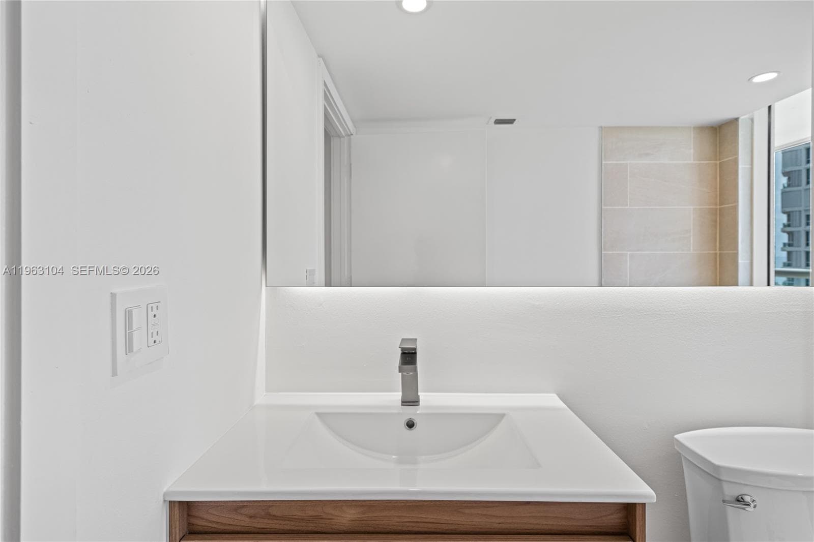 21055 Yacht Club Dr # 1903, Aventura FL 33180 — 6