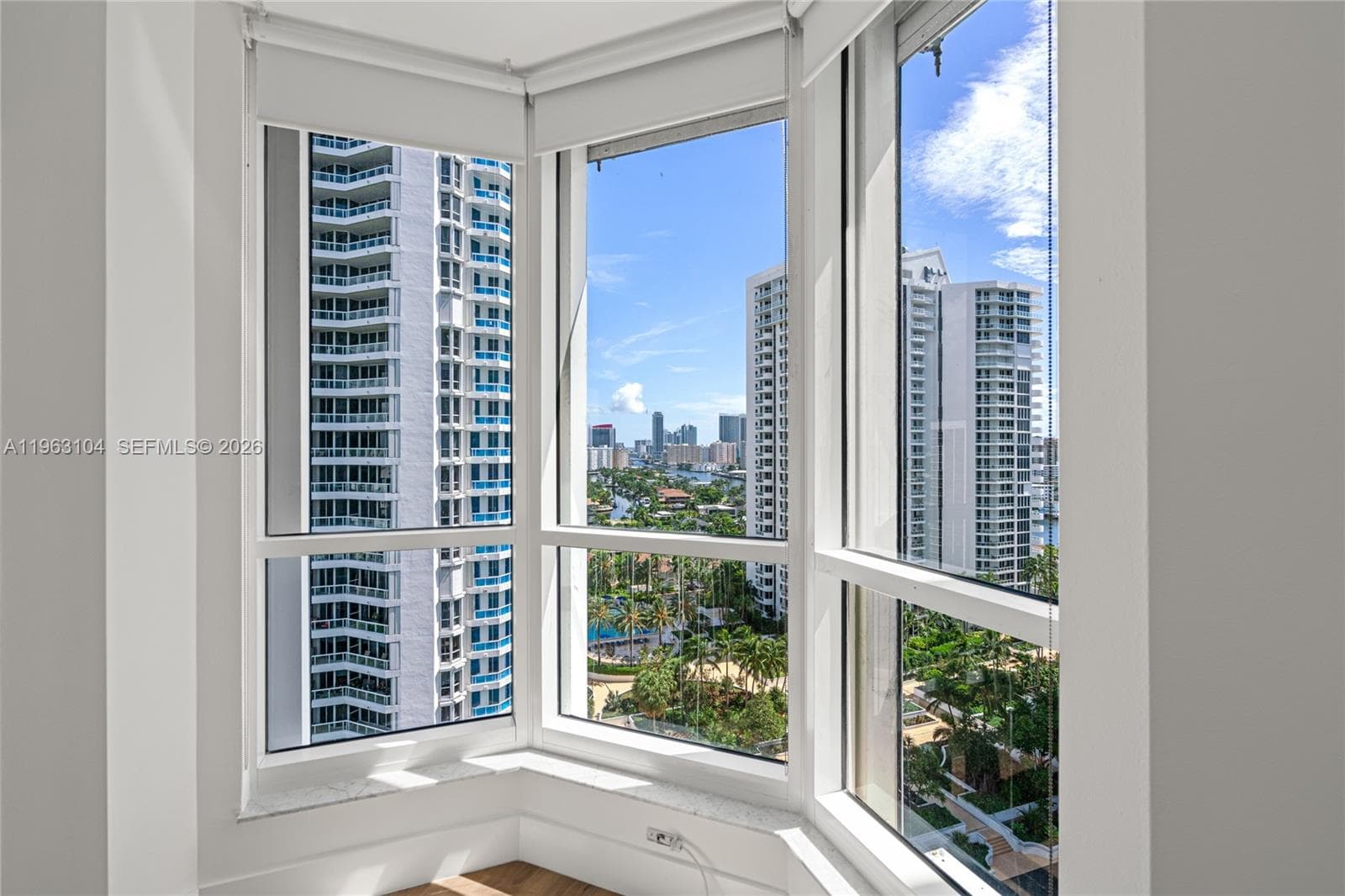 21055 Yacht Club Dr # 1903, Aventura FL 33180 — 37
